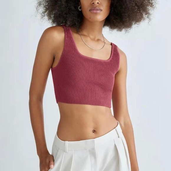 Sculpt Knit Cropped Tank. Rhodon Pink. Small - Picture 2 of 4